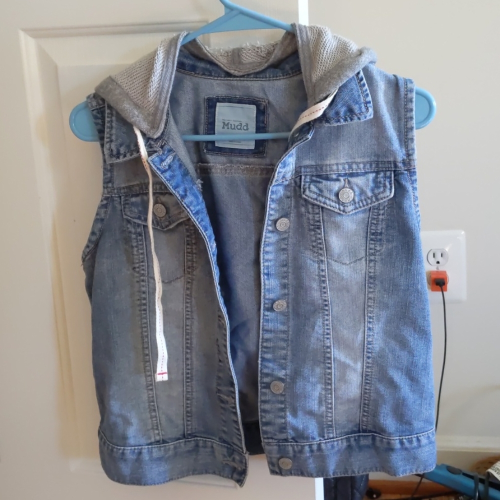 Jean crop top, sleeveless jacket with hood!!